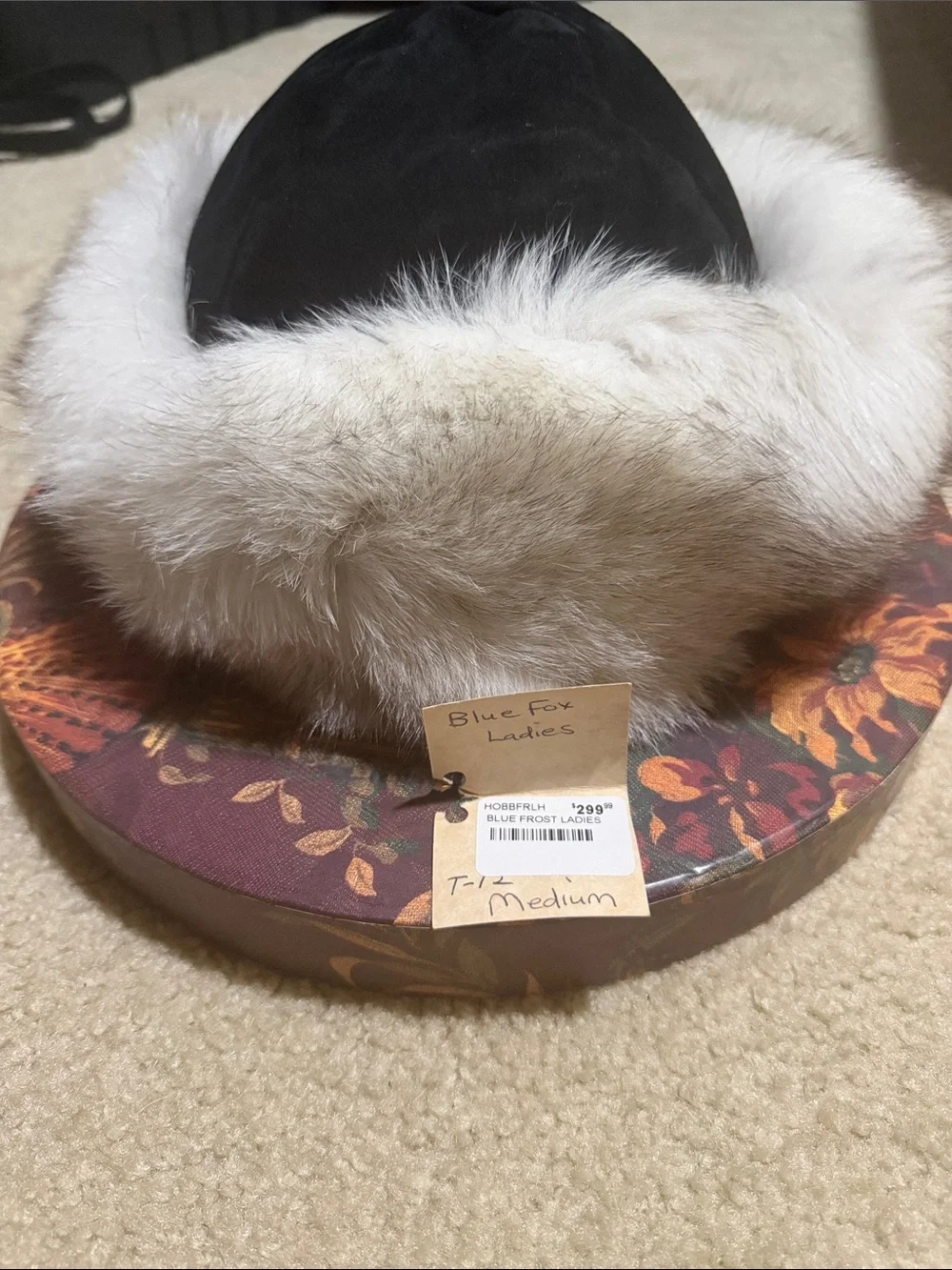 Women's Black Hat with Natural Fox Fur Trim
